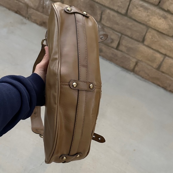 Vintage Guess Studded Brown Leather Shoulder Bag preowned - Picture 9 of 16